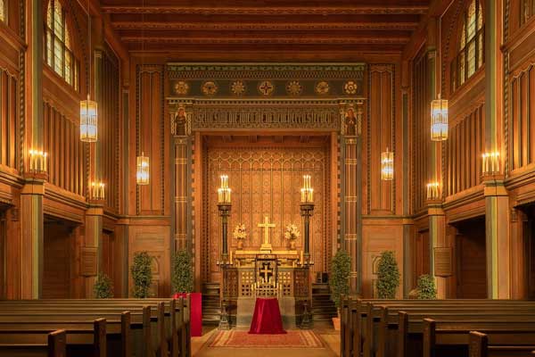 TBei Church interior 1
